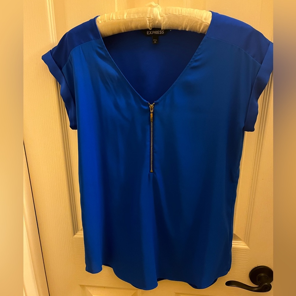 Express short sleeve blouse, size small